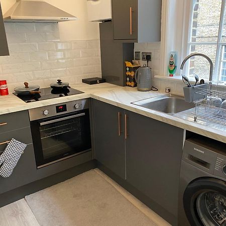 Charming Newly Refurb 2-Bed 2-Bath Whole Apartment Near Hyde Park & Kensington, Prime Paddington Location Zone 1 Londres Exterior foto
